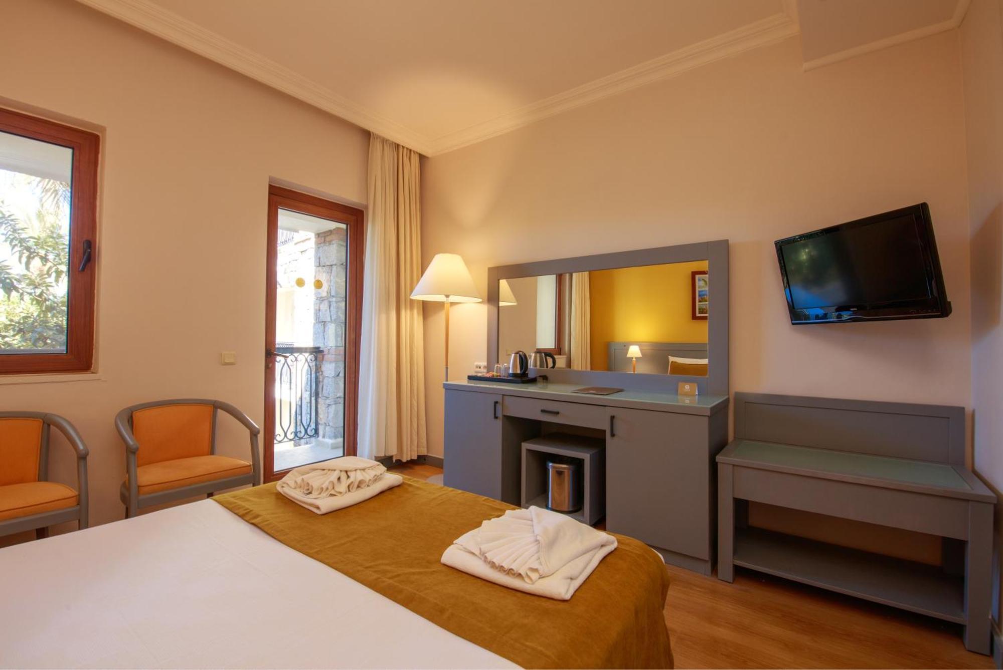 Orka World & Aquapark Hotel 4*